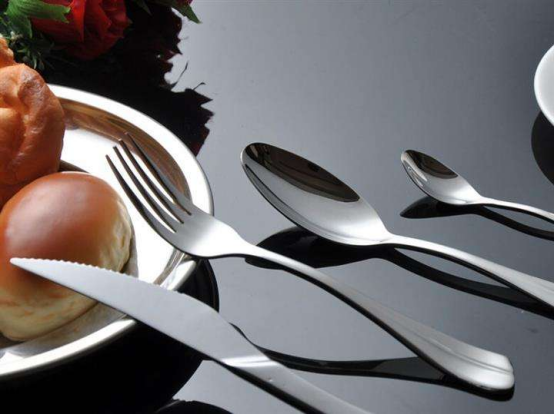 不锈钢餐具.png